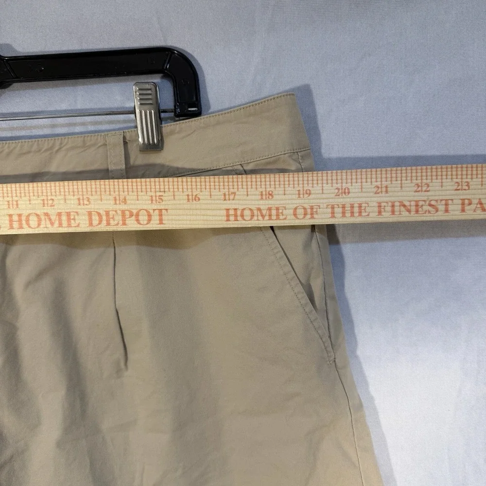 Talbots Women's Safari Shorts Beige 16 Stretch Cuffed Buttons Flat Front Summer‎